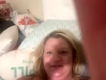 Chaturbate Live Sex Cam of kingscupcake