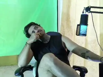 Chaturbate Live Porn of aronmiller404