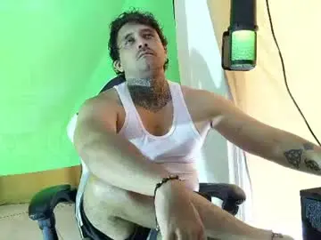 Chaturbate Free Live Porn of aronmiller404