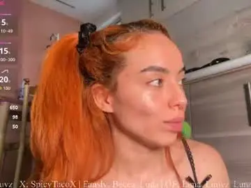 Chaturbate Live Sex Cam of luna_luuvz