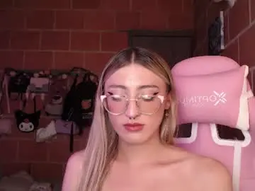 Chaturbate Nude Webcam of andrea_camila