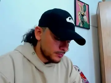 Chaturbate Live Sex Cam of favid95