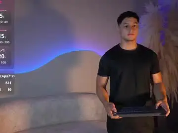 Chaturbate Free Live Porn of noah_clarkk