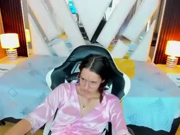 Chaturbate Watch Live Sex Cams of linda4petite