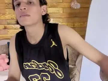 Chaturbate Live Porn of luciferr_20
