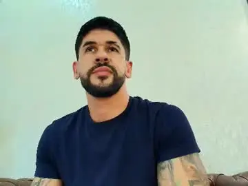 Chaturbate Best live sex cam show of petesevans_1