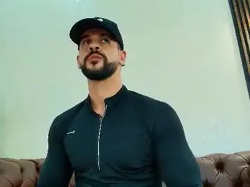 Chaturbate Live Sex Cam of petesevans_1