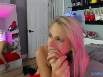 Chaturbate Free Live Porn of wildwifebarbie