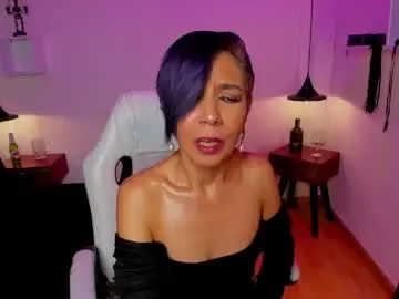 Chaturbate Live Sex Cam of trinityy__