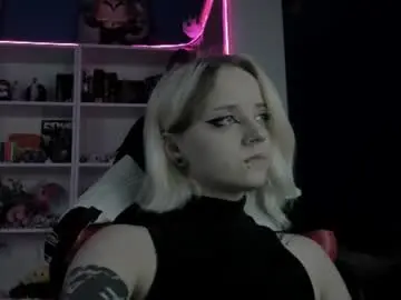 Chaturbate Live Sex Cam of holy_mistresss