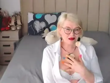 Chaturbate Adult Video Chat of sabrinamacmarren