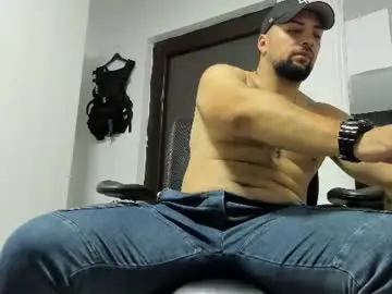 Chaturbate Adult Video Chat of martiinsoul