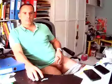 Chaturbate Adult Webcam of runner1978
