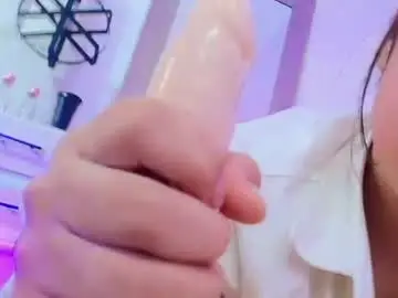 Chaturbate Adult Webcam of aitana_petite_