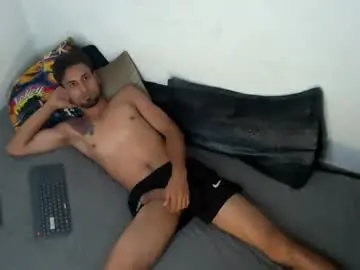 Chaturbate Live Sex Cam of coupleeswetthott