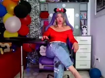 Chaturbate Sex Cam of hot_sexy_bunny