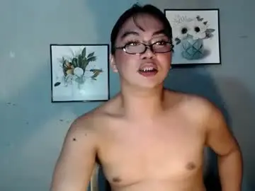 Chaturbate Live Sex Cam of tyla_23