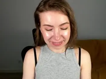 Chaturbate Best live sex cam show of mia_luxx92