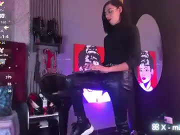 Chaturbate Live Porn of miss_nicolesds