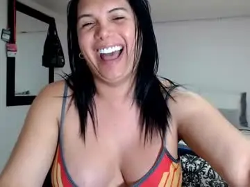 Chaturbate Live Sex Cam of latinaflower_ts