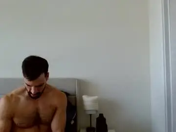 Chaturbate Live Sex Cam of therealkingyoshi