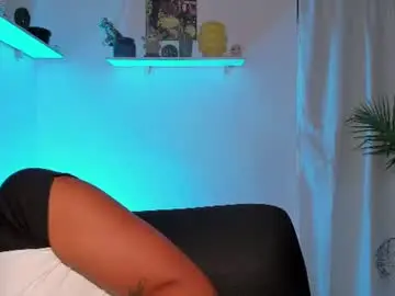 Chaturbate Live Porn of cherrybr_