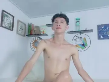 Chaturbate Live Sex Cam of noah_tyler_