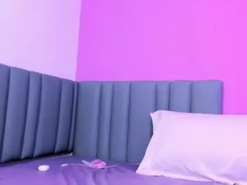 Chaturbate Sex Cam of caroline_bigboobs_