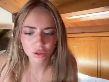 Chaturbate Adult Webcam of honeyyy95