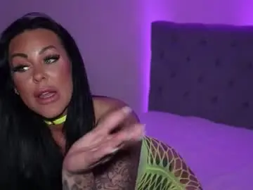Chaturbate Sex Cam of hotmilfbitch