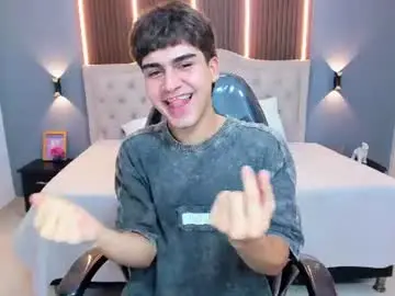 Chaturbate Watch Live Sex Cams of tommy18__