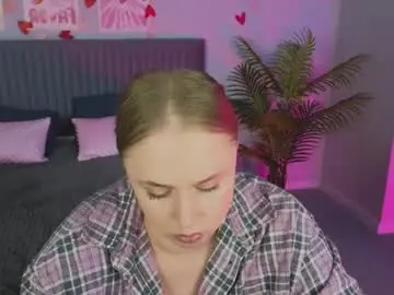 Chaturbate Watch Live Sex Cams of cutefever