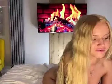 Chaturbate Free Porn Cam of moonavellle_