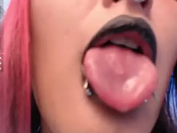 Chaturbate Adult Webcams of lilcandy19