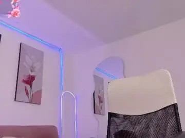 Chaturbate Live Sex Cam of lily_cooper1