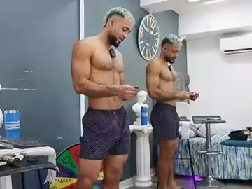 Chaturbate Nude Webcam of emilio_brandon