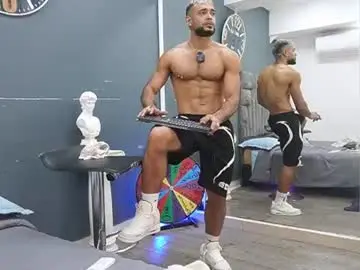 Chaturbate Nude Webcam of emilio_brandon