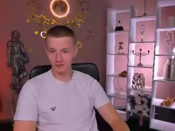 Chaturbate Free Live Porn of eric_nova