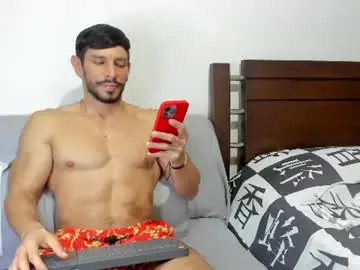 Chaturbate Free Porn Cam of kevin_malone22