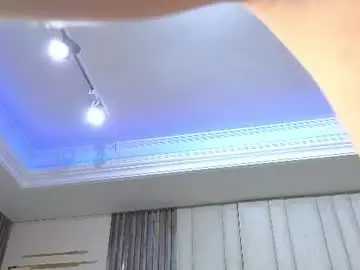Chaturbate Free Porn Cam of latinshort