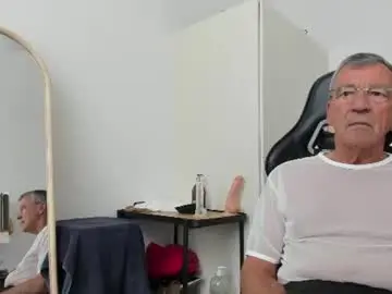 Chaturbate Nude Webcam of 200gentleman