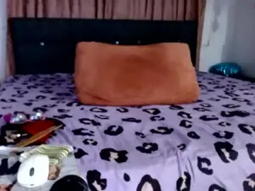 Chaturbate Nude Webcam of tatianagiraldo12