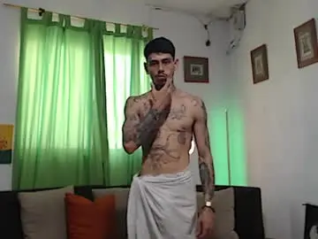 Chaturbate Sex Chat of alpha_zom
