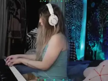 Chaturbate Live Sex Cam of xaevynne