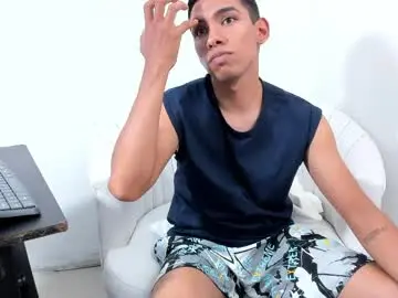 Chaturbate Best live sex cam show of latin_milk_18