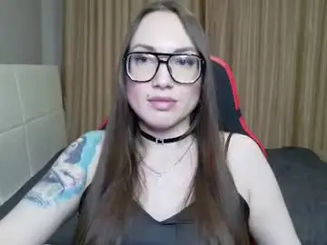 Chaturbate Free Live Porn of carolineglow_