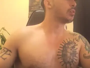 Chaturbate Live Sex Cam of alexopenmind21