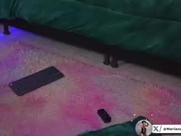 Chaturbate Free Live Porn of mariana_monroe04