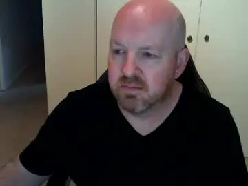 Chaturbate Free Porn Cam of kiwiben45
