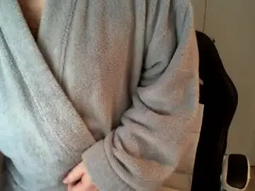Chaturbate Free Live Porn of kiwiben45